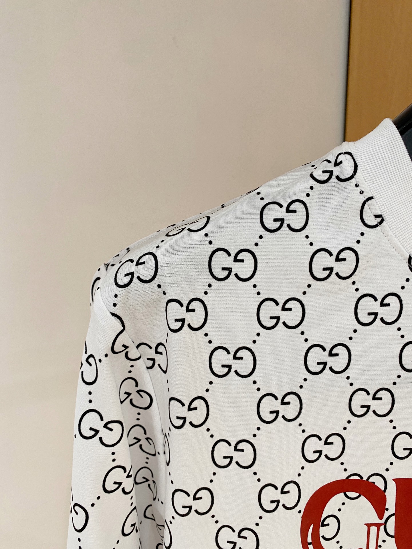 short sleeves